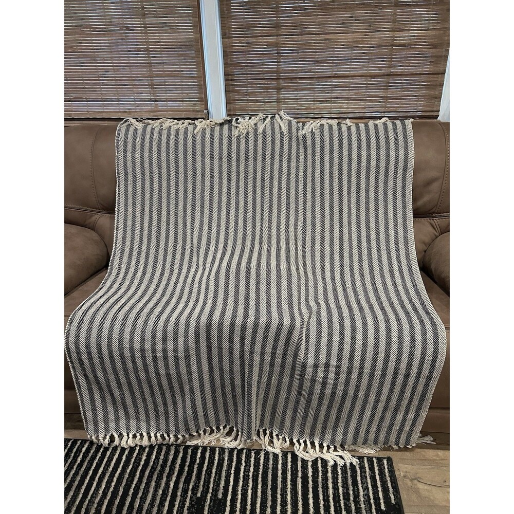 Ganz Throw Blanket CBK Inspired Home Black Cream Chevron Tassles NWT 49” X 62”